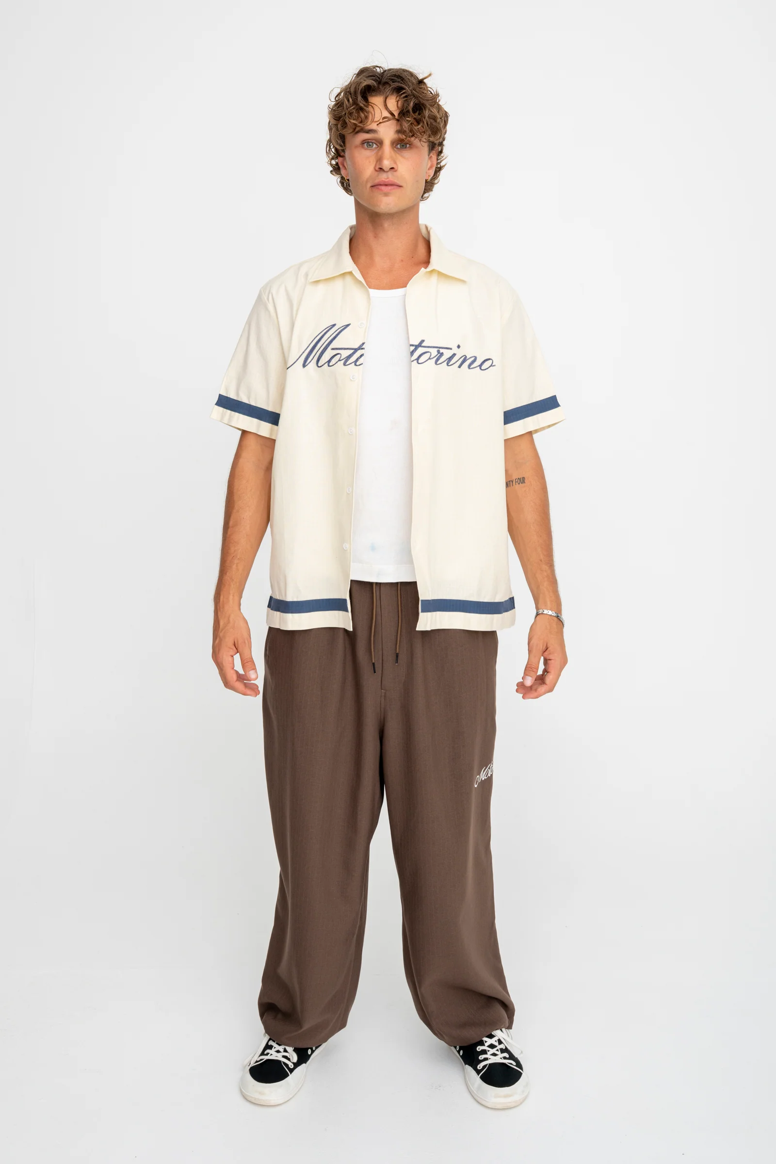 Cursive Shirt - Off White - Image 9