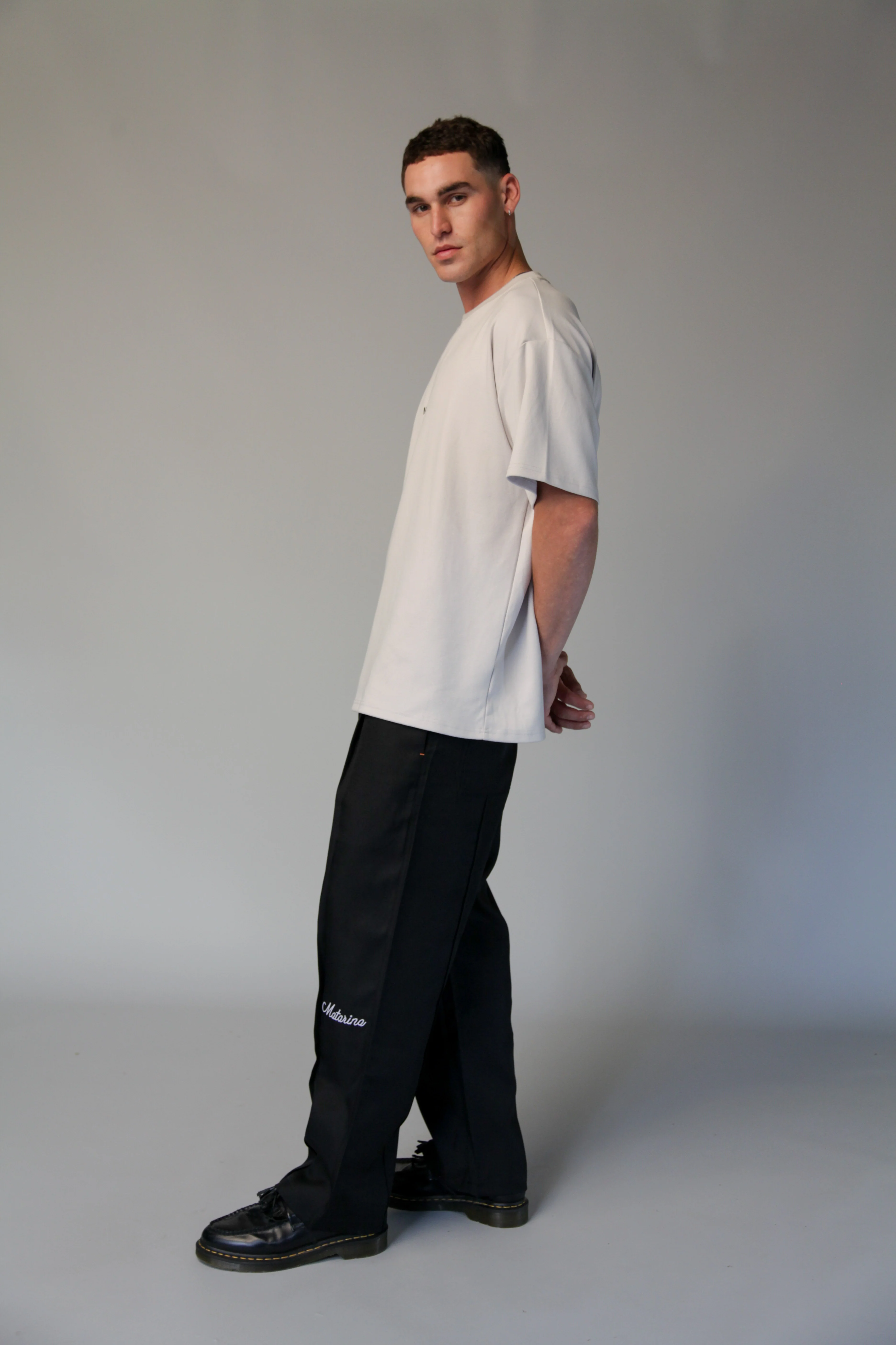 Everyday Pleat Pant - Black - Image 5
